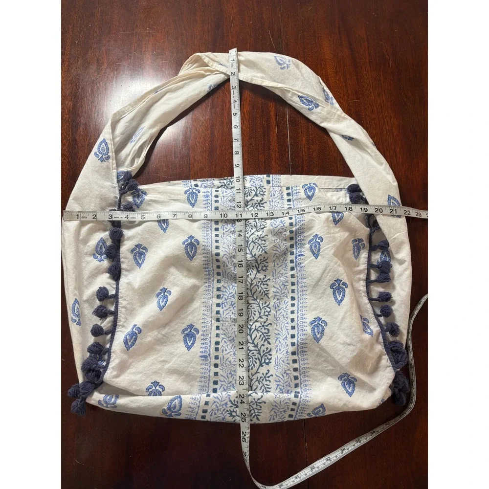 Shiraleah Slouchy Cotton Hobo Bag OS Coastal Beach Blue White Block Print Tassel